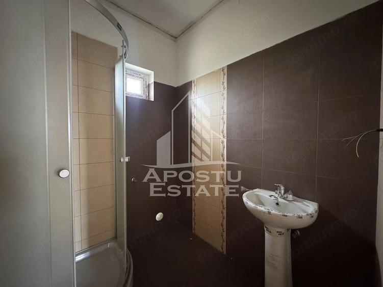 Casă cu Teren 1100 Mp în Fărcădin