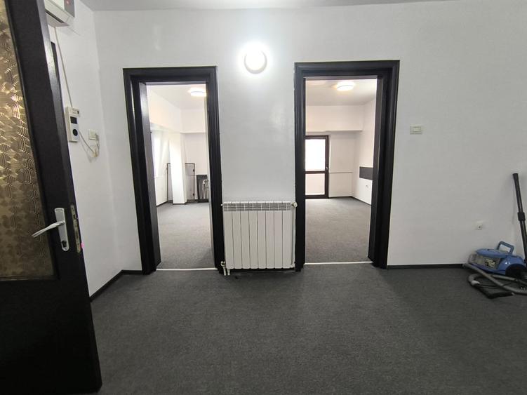 CENTRU PIATA UNIRII(cod03) - Birouri luminoase cu terasa ! - 9