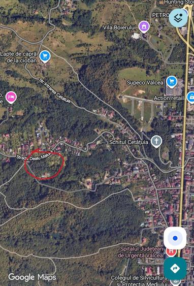 Teren de 3500 mp, în Dealul Malului