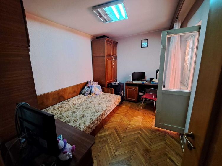Apartament cu 3 camere decomandat în Gheorghe Doja