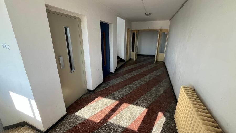Garsonieră decomandată, mobilată în Pajura