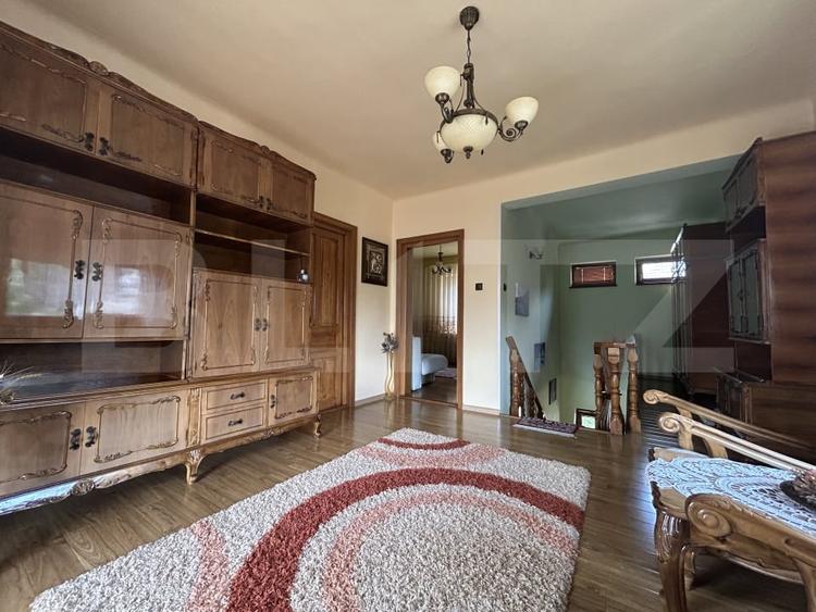 Casă individuală cu 5 camere cu Garaj în Gherla