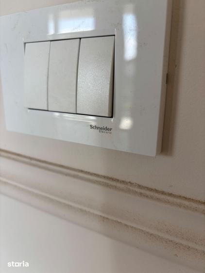 Casă cu 5 camere cu Teren 440 Mp în Malu Mare