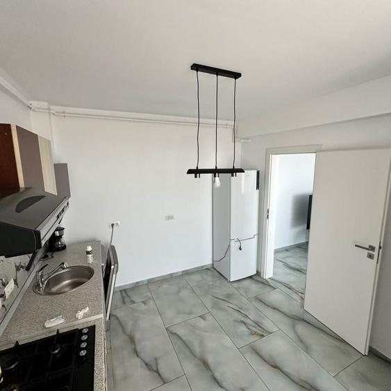 Apartament cu 2 camere decomandat în Exterior Vest