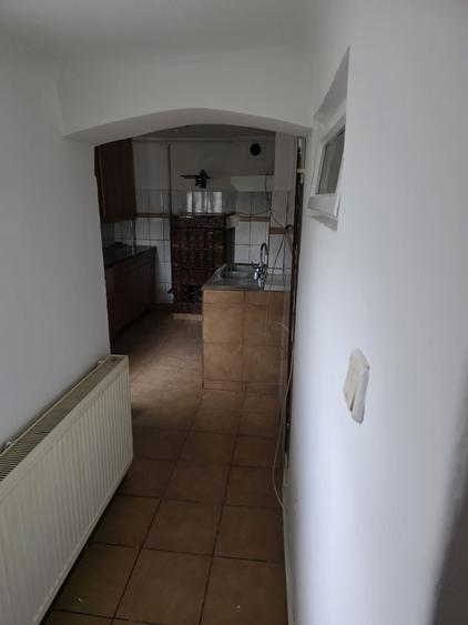 Casă cu 3 camere în Central