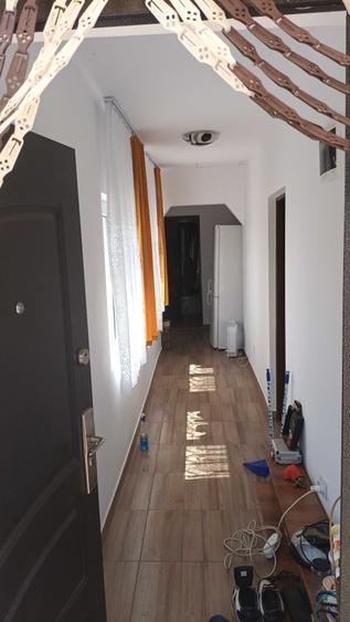 Casă cu 3 camere în Central