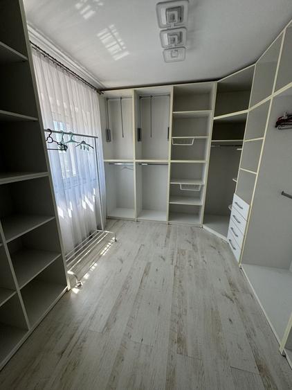 Duplex cu 5 camere cu Canalizare în Mogoșoaia