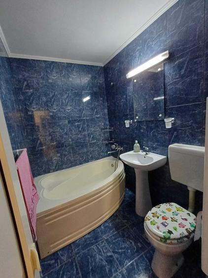 Apartament cu 2 camere semidecomandat în Iosia