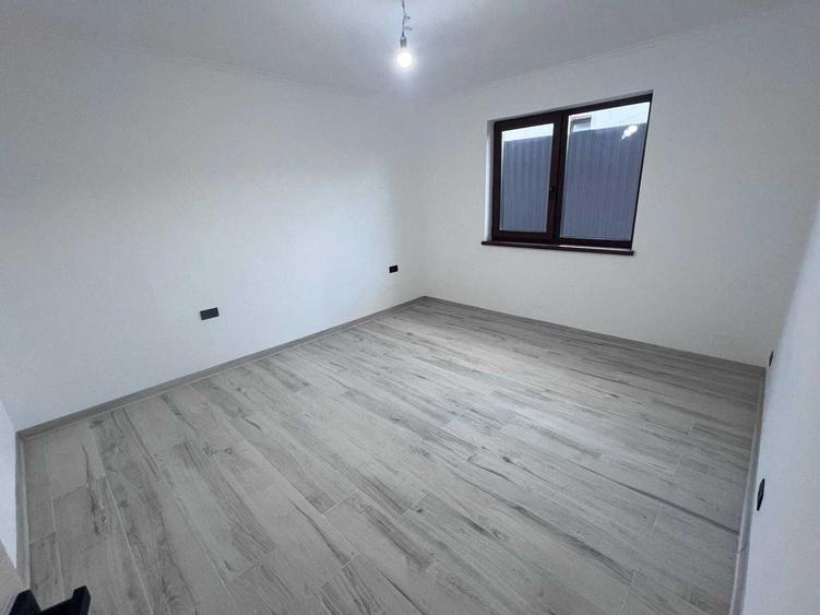 Casă cu 3 camere în Central