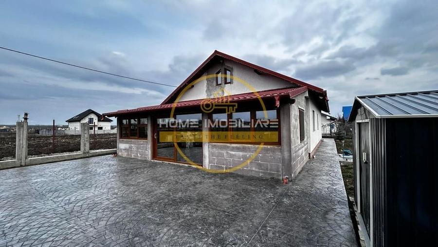 Casă individuală cu 3 camere cu Canalizare în Holboca