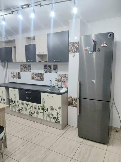 Apartament cu 3 camere decomandat în Pantelimon