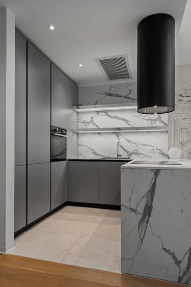 Apartament cu 3 camere semidecomandat, mobilat în Floreasca