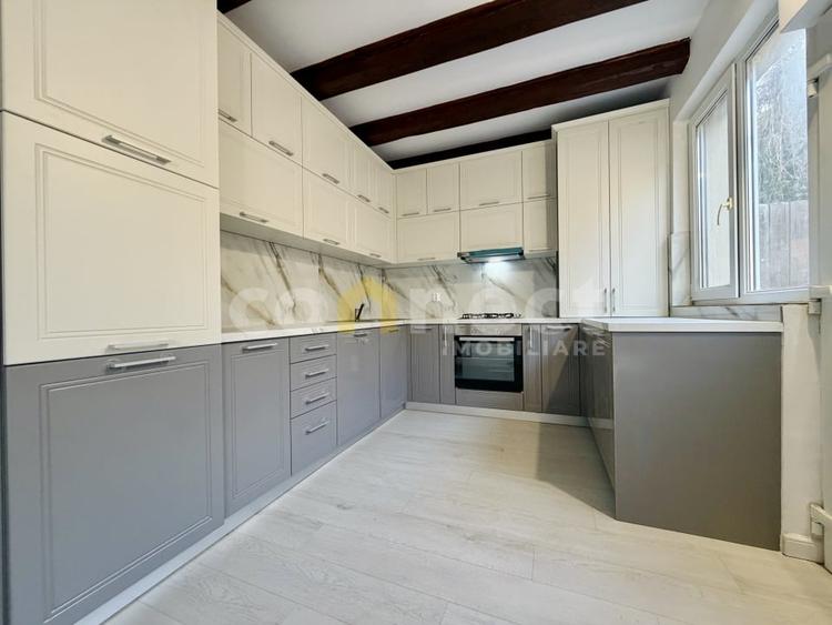 Duplex cu 4 camere cu Canalizare în Florești