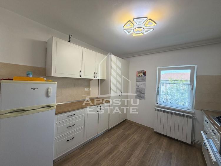 Apartament cu 2 camere semidecomandat, mobilat în Bucovina