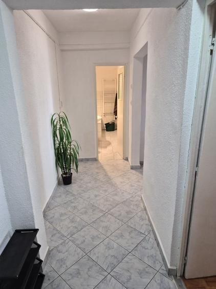 Apartament cu 2 camere decomandat în Gară