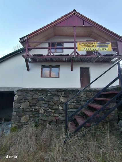 Casă cu 3 camere cu Teren 379 Mp în Central