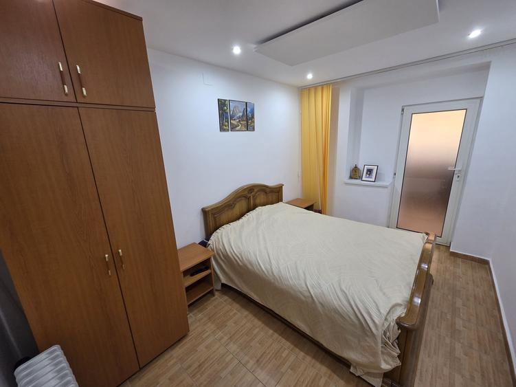 Apartament cu 3 camere semidecomandat în Poiana Brașov