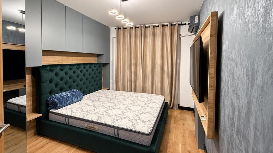 Apartament cu 3 camere decomandat în Aviației