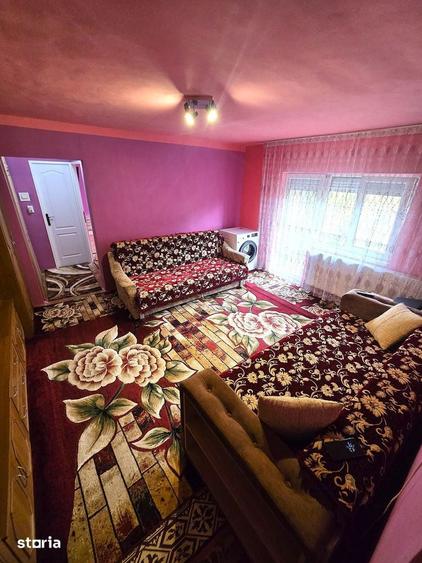 Apartament cu 2 camere semidecomandat în Micro 16
