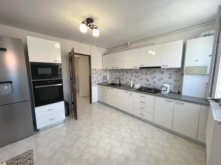 Apartament 2 camere | 70 mp utili | Zona Cetate - Vasile Goldis - 2