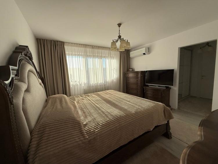 Duplex cu 5 camere cu Canalizare în Central
