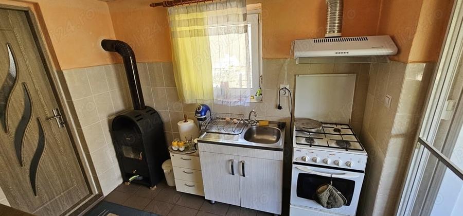 Casă cu 3 camere în Chiochiș