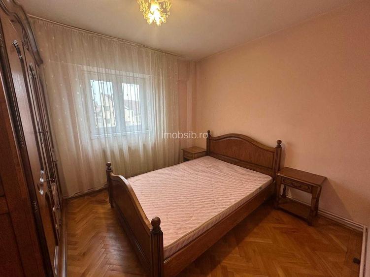 Inchiriez apartament 3 camere - 2 bai - zona Garii - Mall