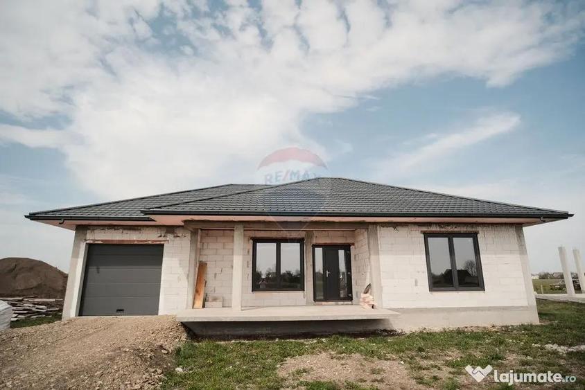Casa / Vila cu 4 camere de vanzare - 3