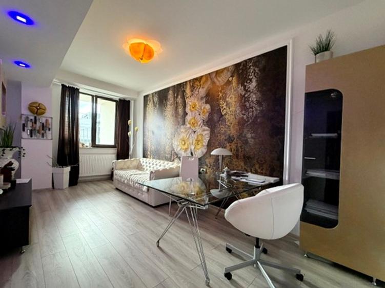 Apartament cu 3 camere în Tractorul