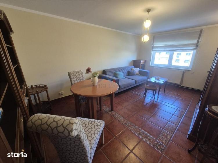 Apartament cu 3 camere decomandat în Tolstoi