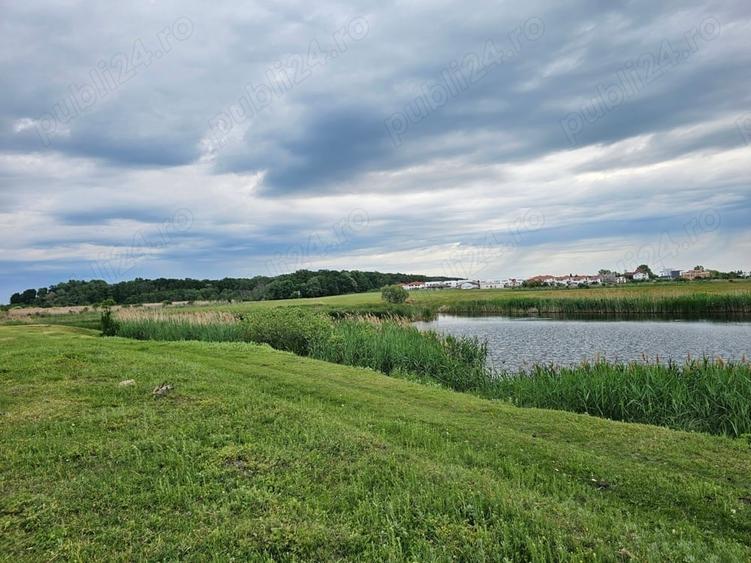 Teren de 3500 mp, în Central