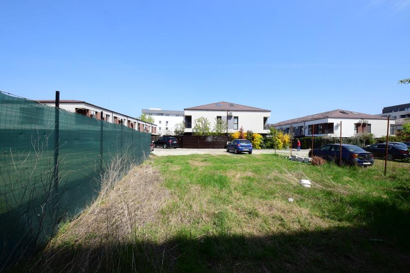 Teren Construcții intravilan de 240 mp, în Theodor Pallady
