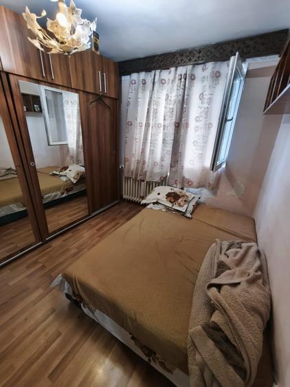 Apartament cu 3 camere decomandat în Vest