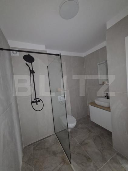 Apartament cu 3 camere, 59 mp, parcare, zona Porii - 8