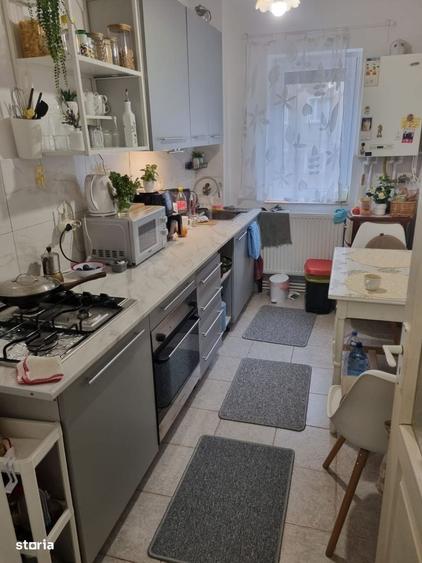 Apartament cu 2 camere decomandat în Piața Centrală