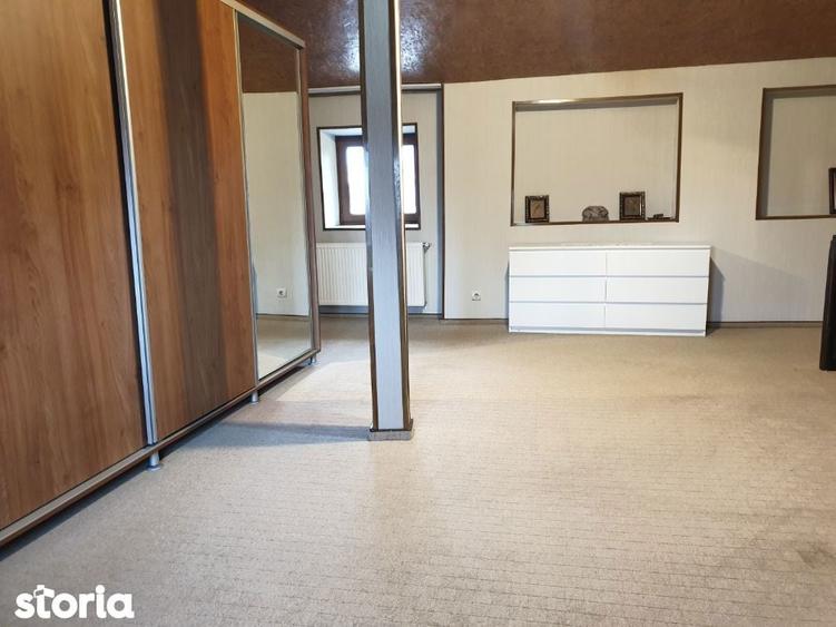 Apartament cu 4 camere în Central