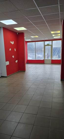 Spațiu comercial, de 64 mp, în Central