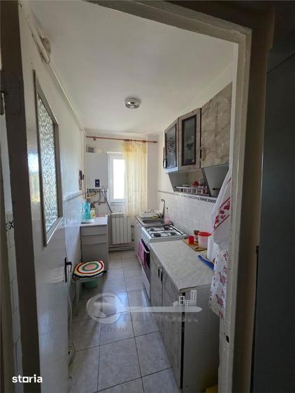 Apartament cu 3 camere decomandat în Alexandru cel Bun