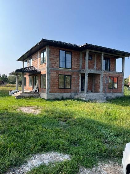 Casă cu 4 camere în Tăuții-Măgherăuș