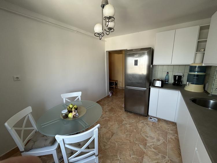 Apartament cu 2 camere decomandat, mobilat în 1 Mai