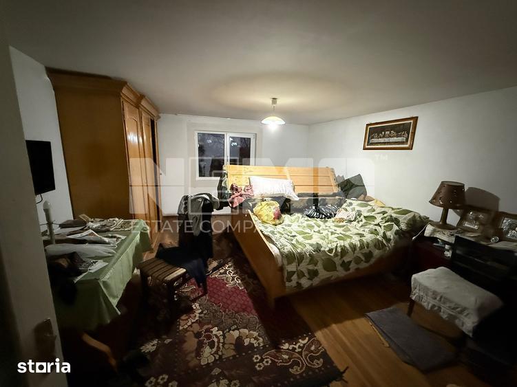 Casă cu 5 camere cu Teren 2000 Mp în Marginea