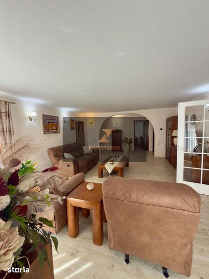 Casă cu 4 camere cu Teren 400 Mp în Sântandrei