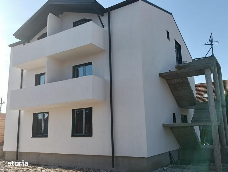Apartament cu 2 camere decomandat în 7 Noiembrie