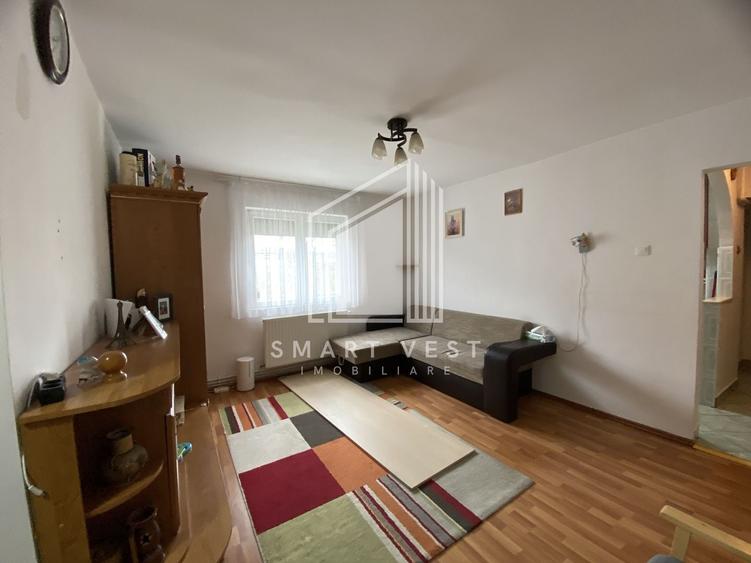 Apartament cu 3 camere, mobilat în Micro 14