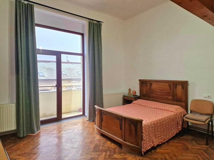 Apartament cu 2 camere semidecomandat în Exterior Vest