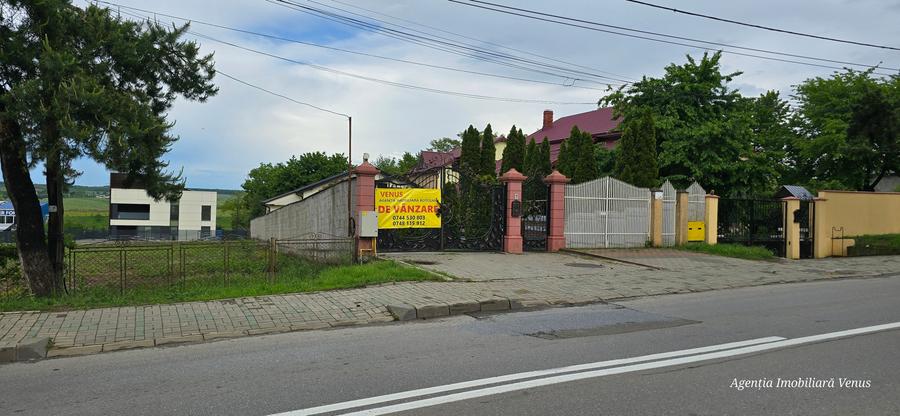 Casă individuală cu 4 camere cu Teren 700 Mp în Central