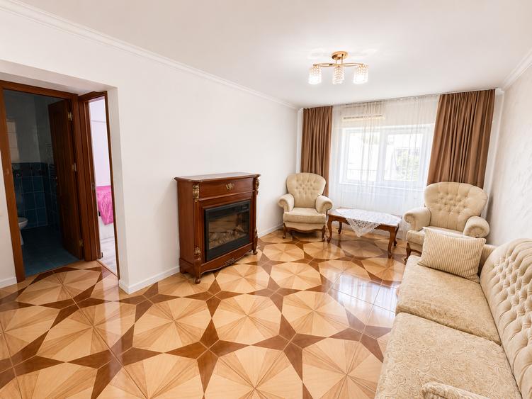 Apartament cu 4 camere decomandat în Ultracentral