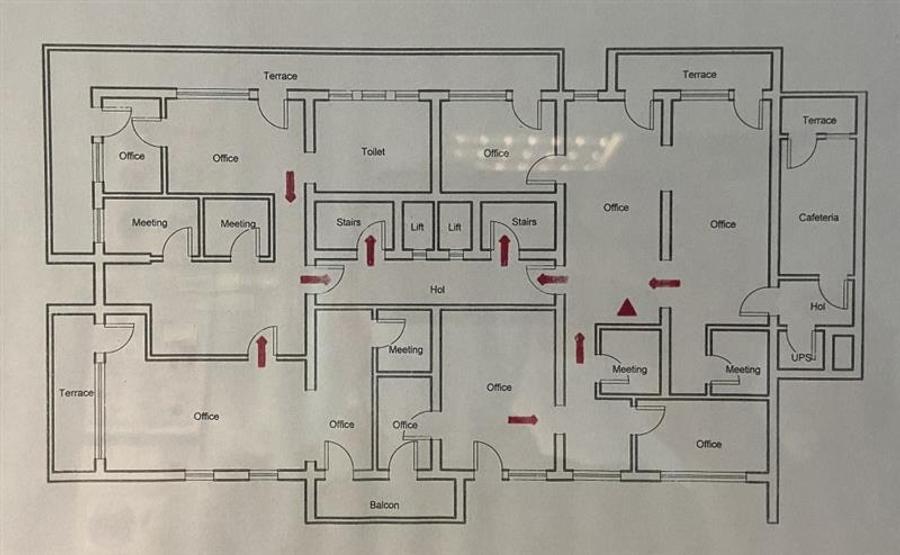 Birou, de 150 mp, în Central