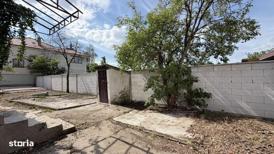 Casă cu 4 camere în Central