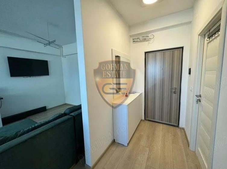 Apartament cu 2 camere semidecomandat, mobilat în Central